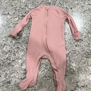 Unisex Sleep & Play Rib-Knit Footed One Piece